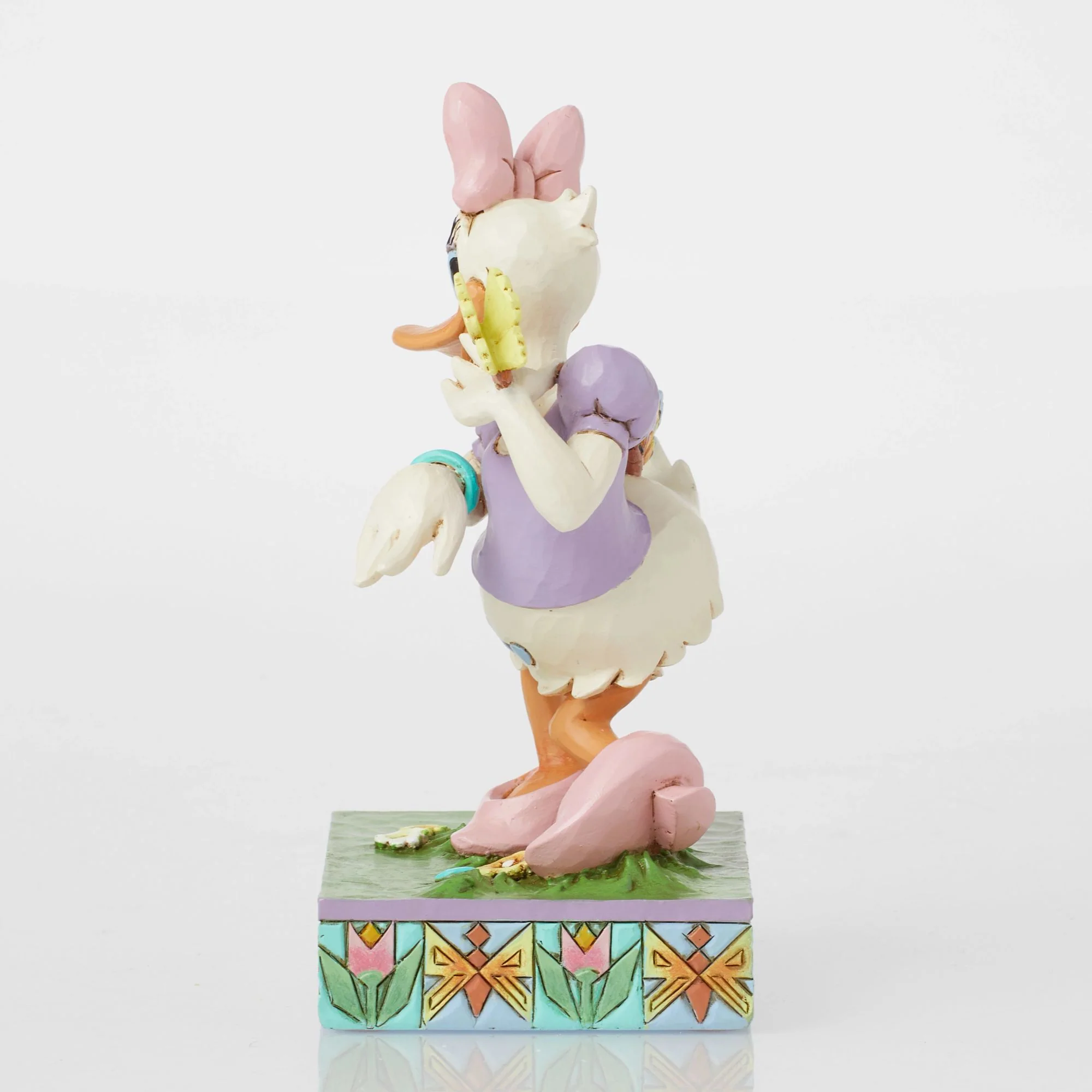 Blooms and Butterflies (Daisy Duck Spring Figurine) - Disney Traditions by Jim Shore - Image 4